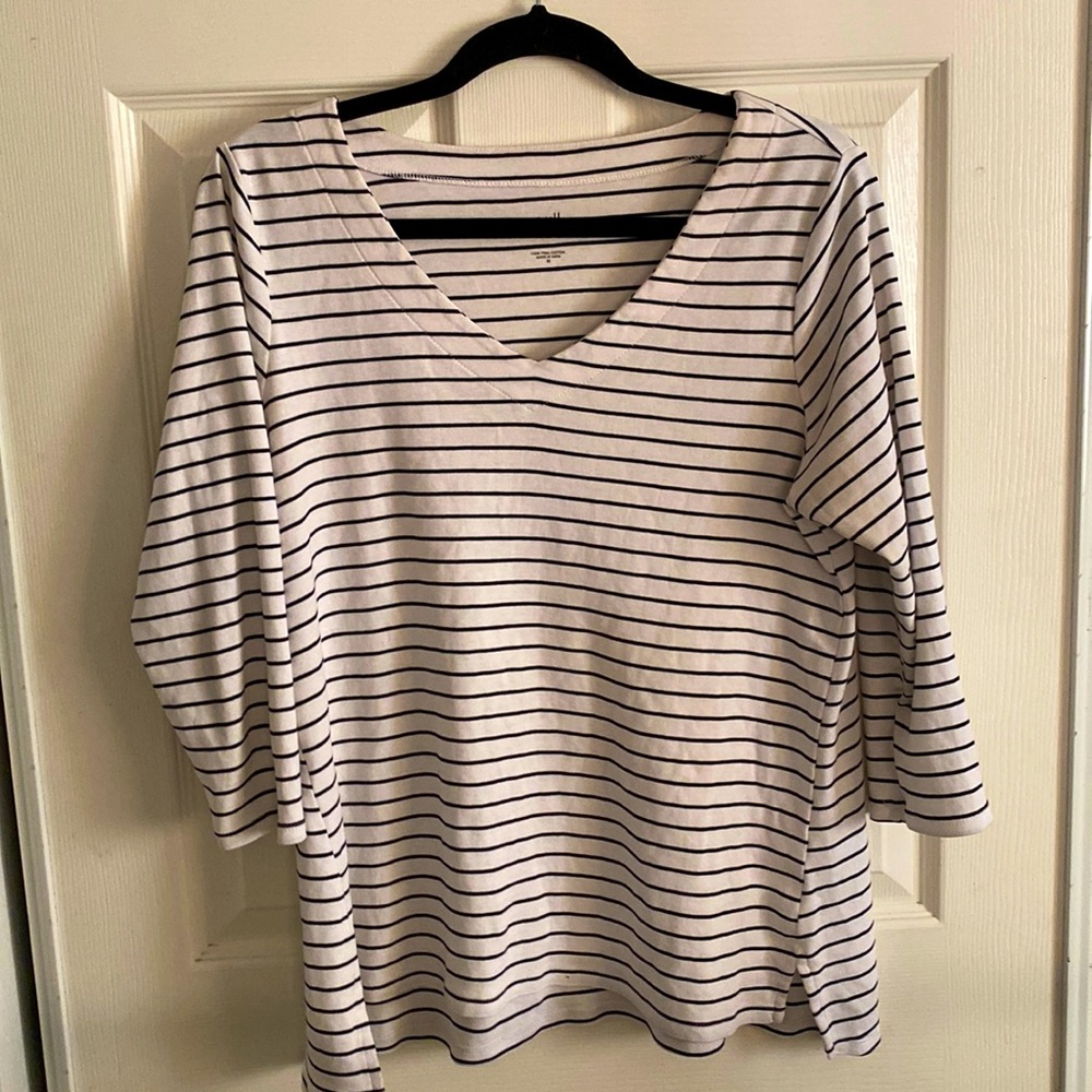 J.JILL 100% cotton v-neck